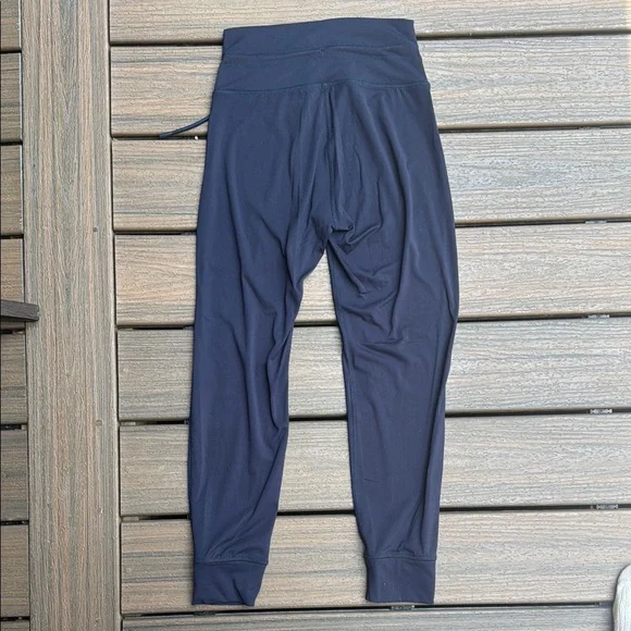 Quince Ultra-form Tie-Waist High Rise Leggings - Picture 3 of 6